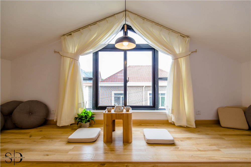 童话王国 | 丛林氧吧般的浪漫尖顶套间设计-31