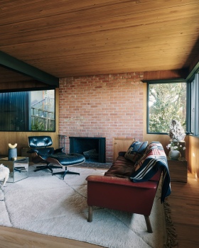 克雷斯顿庄园（注：若Creston有特定指向，此翻译可能需调整，House也可根据实际情况翻译为府邸别墅等，但在没有更多背景下，庄园较通用） 丨美国丨Mork  Ulnes Architects