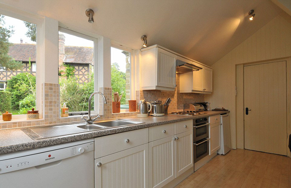 Arley Tower哥特复兴风格城堡塔楼改造住宅丨英国伍斯特-10