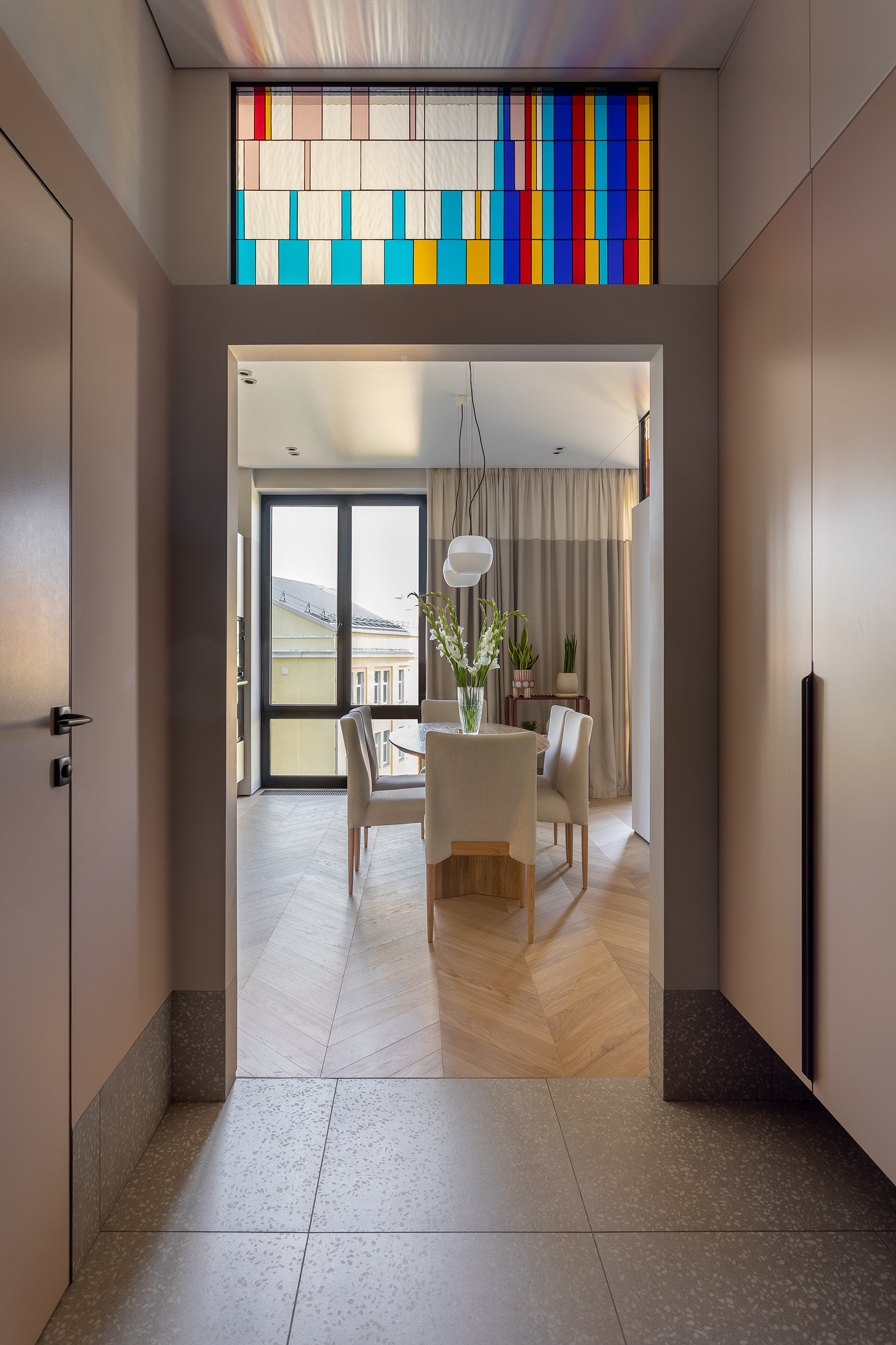 flat with art in moscow-1