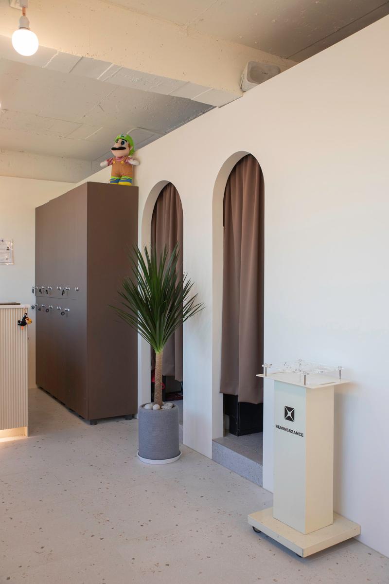 25 平美容院装修，白色调照明设计点睛之笔-9