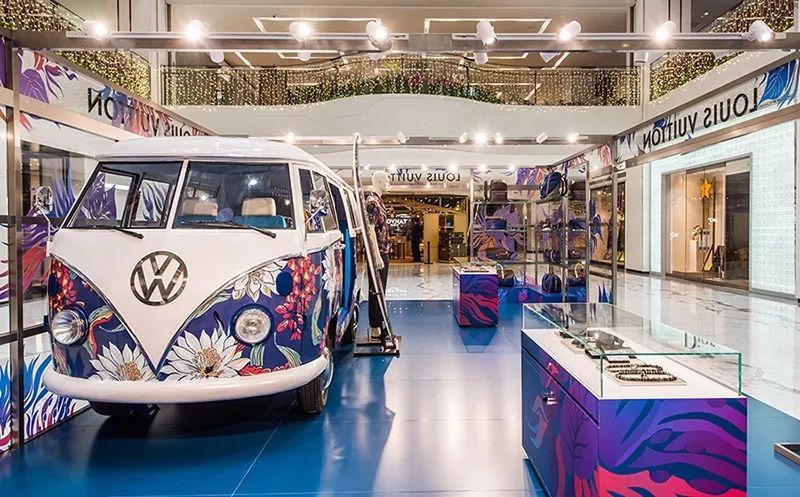 路易威登全球快闪店设计亮点与趋势分析-5