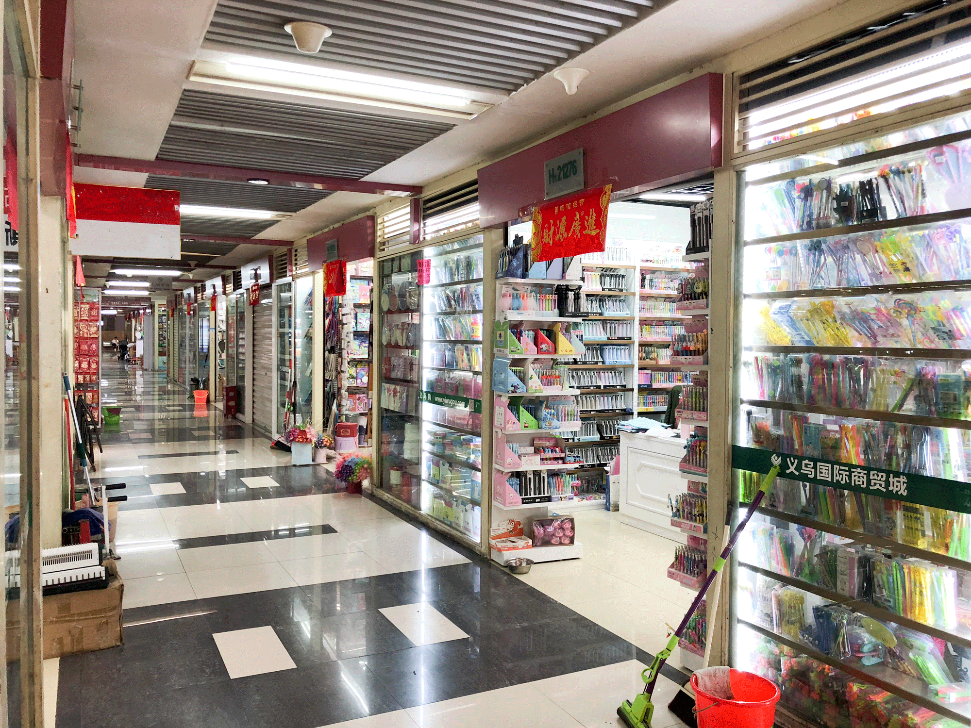 以静制动 | 义乌国际商贸城一正文具样品陈列间设计-42