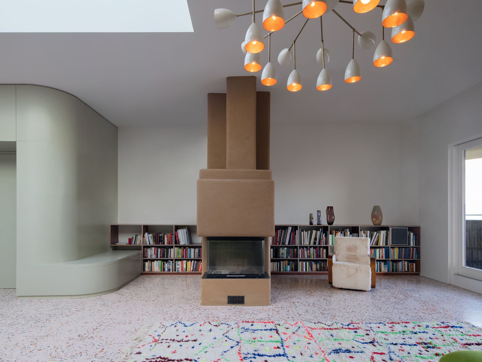 柏林400㎡彩色阁楼,宛如一座小城市丨德国柏林丨JAN ULMER ARCHITECTS-5