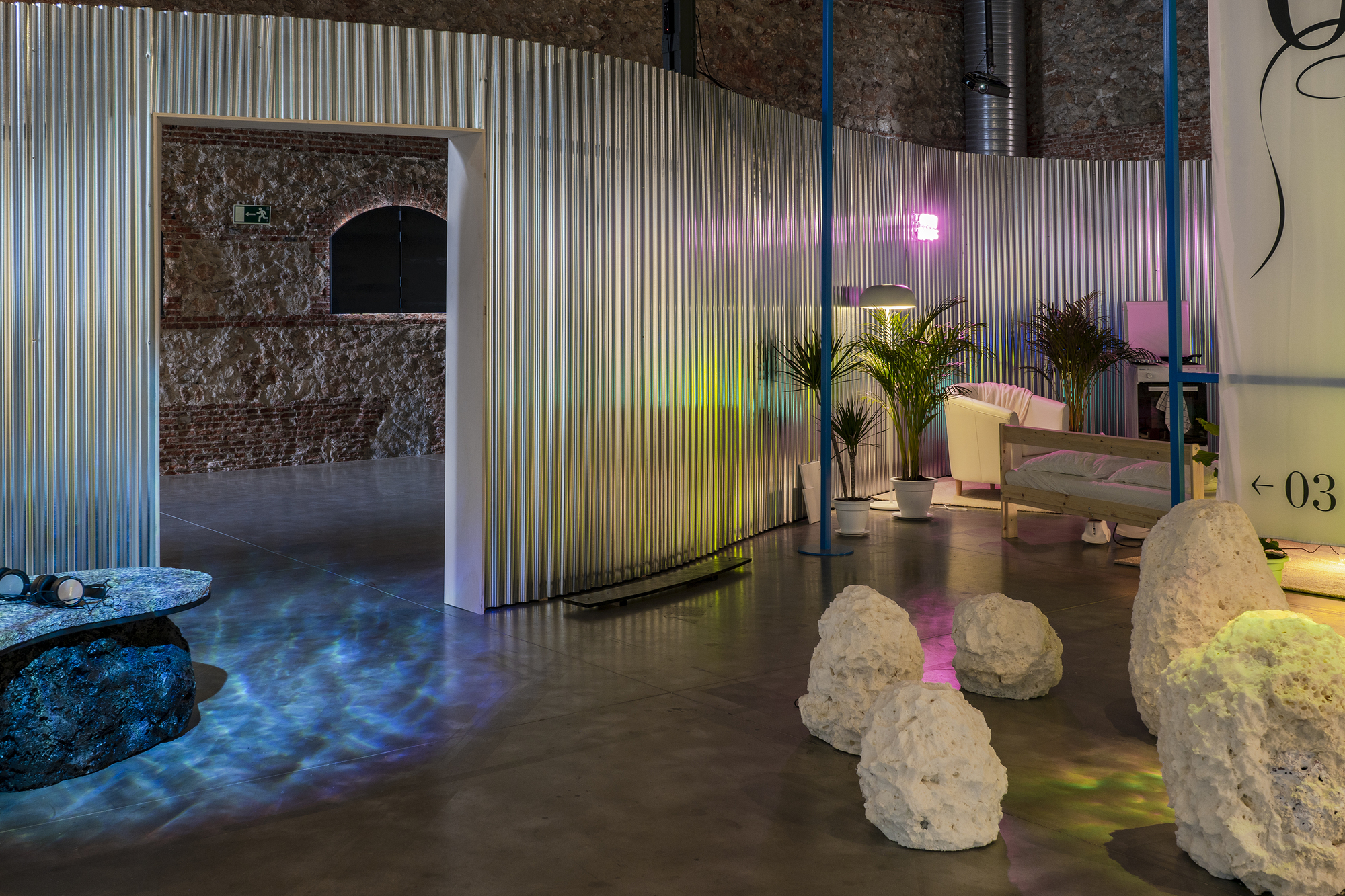 Twelve Cautionary Urban Tales. Exhibition Design / Taller de Casquería-11