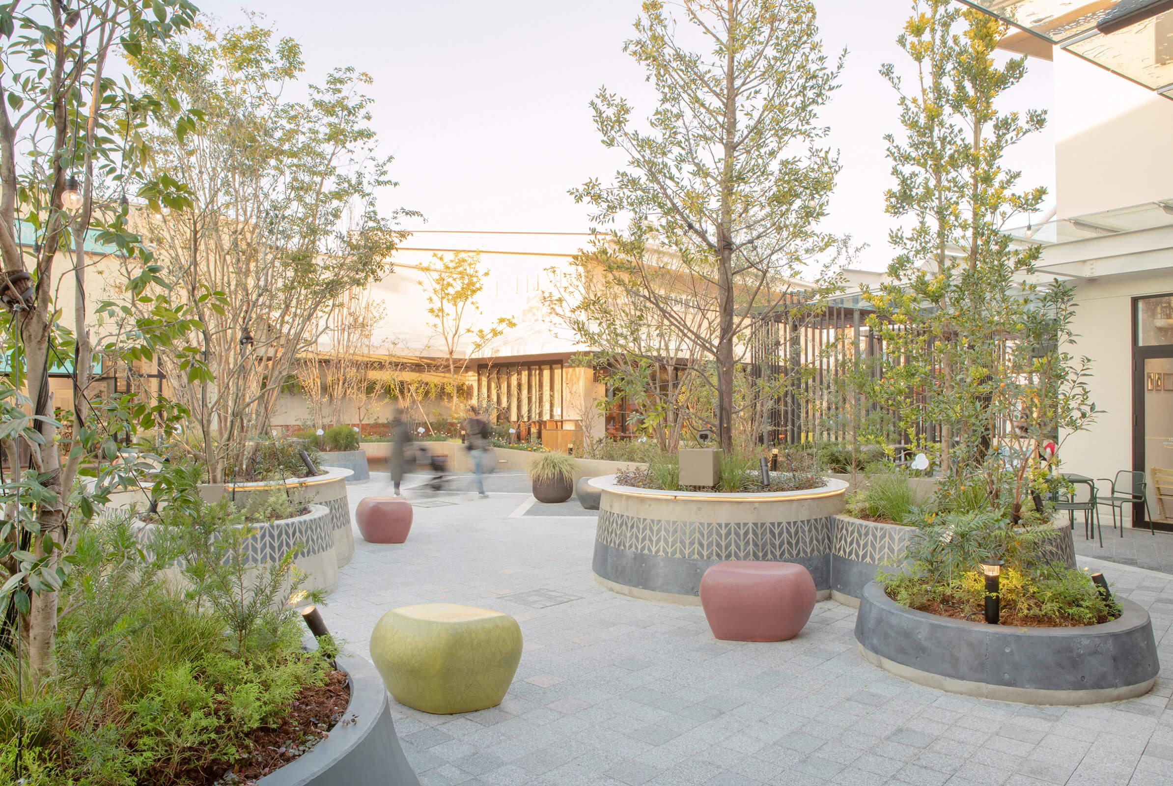 
      MITSUI OUTLET PARK Kisarazu (Phase 3) ｜ STGK Inc. | Landscape Design - Creating a living human-scape
    -12