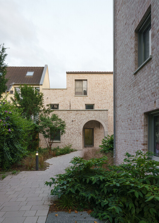 德国 Rüsselsheim 城市更新 | Verna-Park 建筑群设计-15