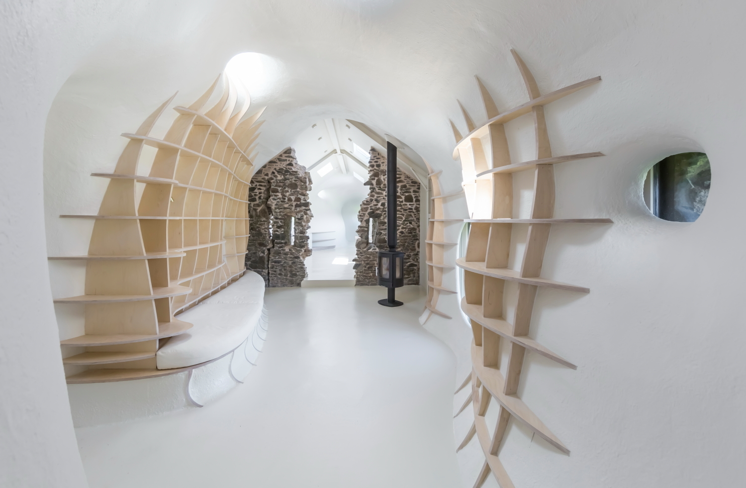 苏格兰废墟中的现代私人住宅-41