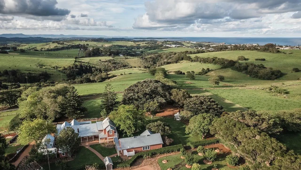 澳大利亚乡村农场住宅的现代复兴-0