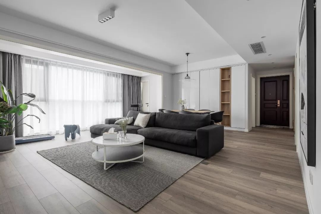 137㎡三口之家,温馨设计融入阳台、投影仪与衣帽间-19