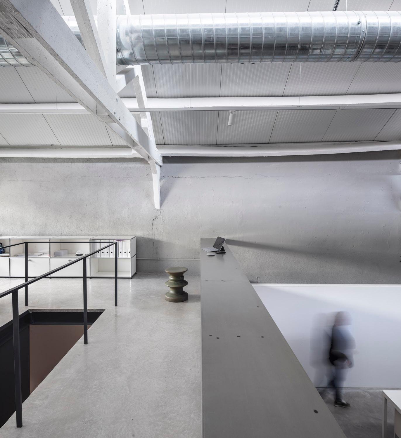 Isern & Associats旧工业厂房改造新办公室丨西班牙巴塞罗那-26