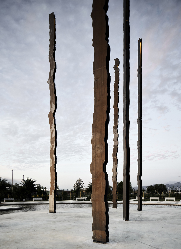 智利垂直景观公园 · 融合自然的艺术雕塑-44