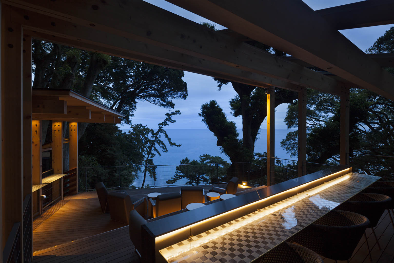 2012 年竣工的热海界-19