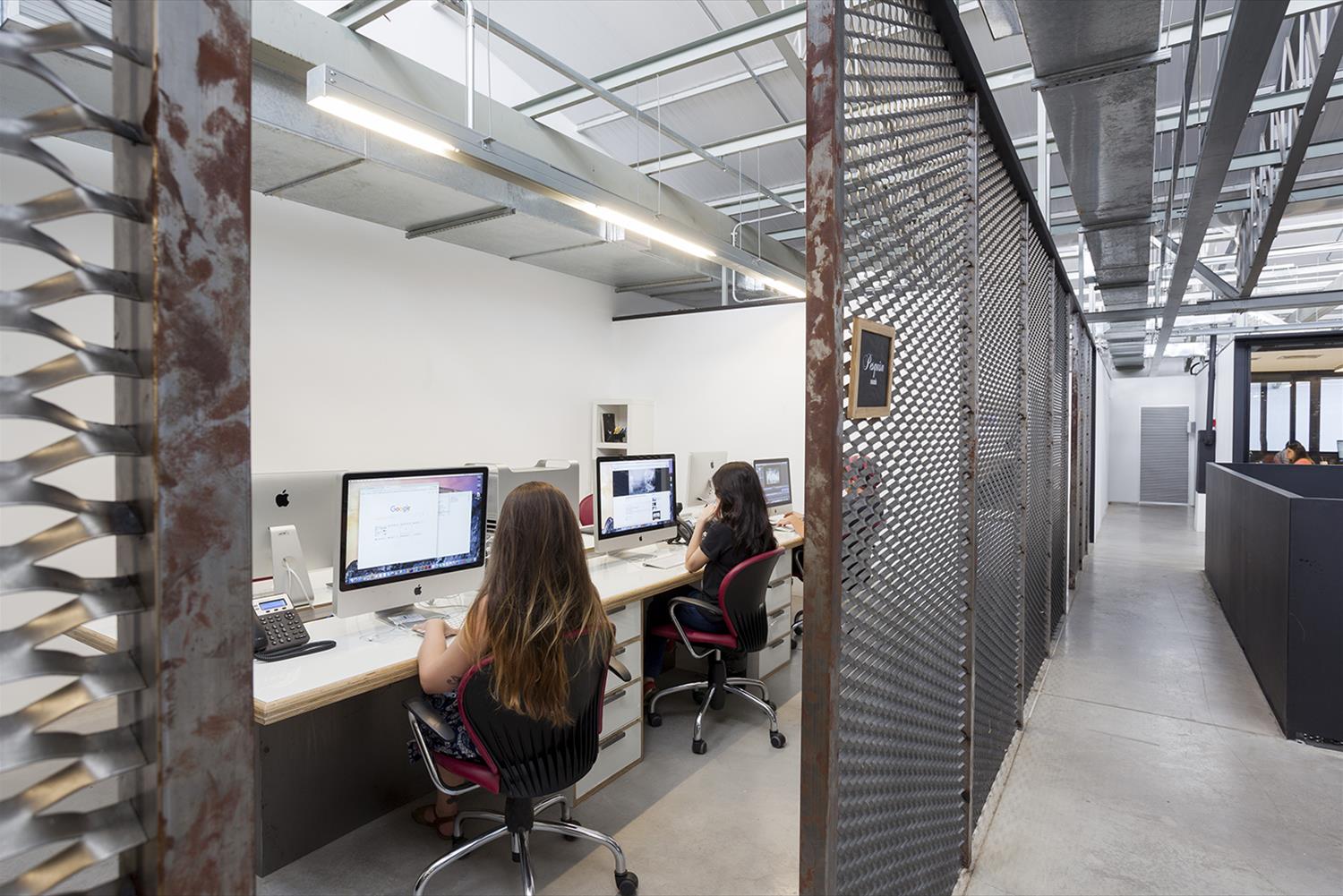 巴西 Paranoid 广告公司办公室-26