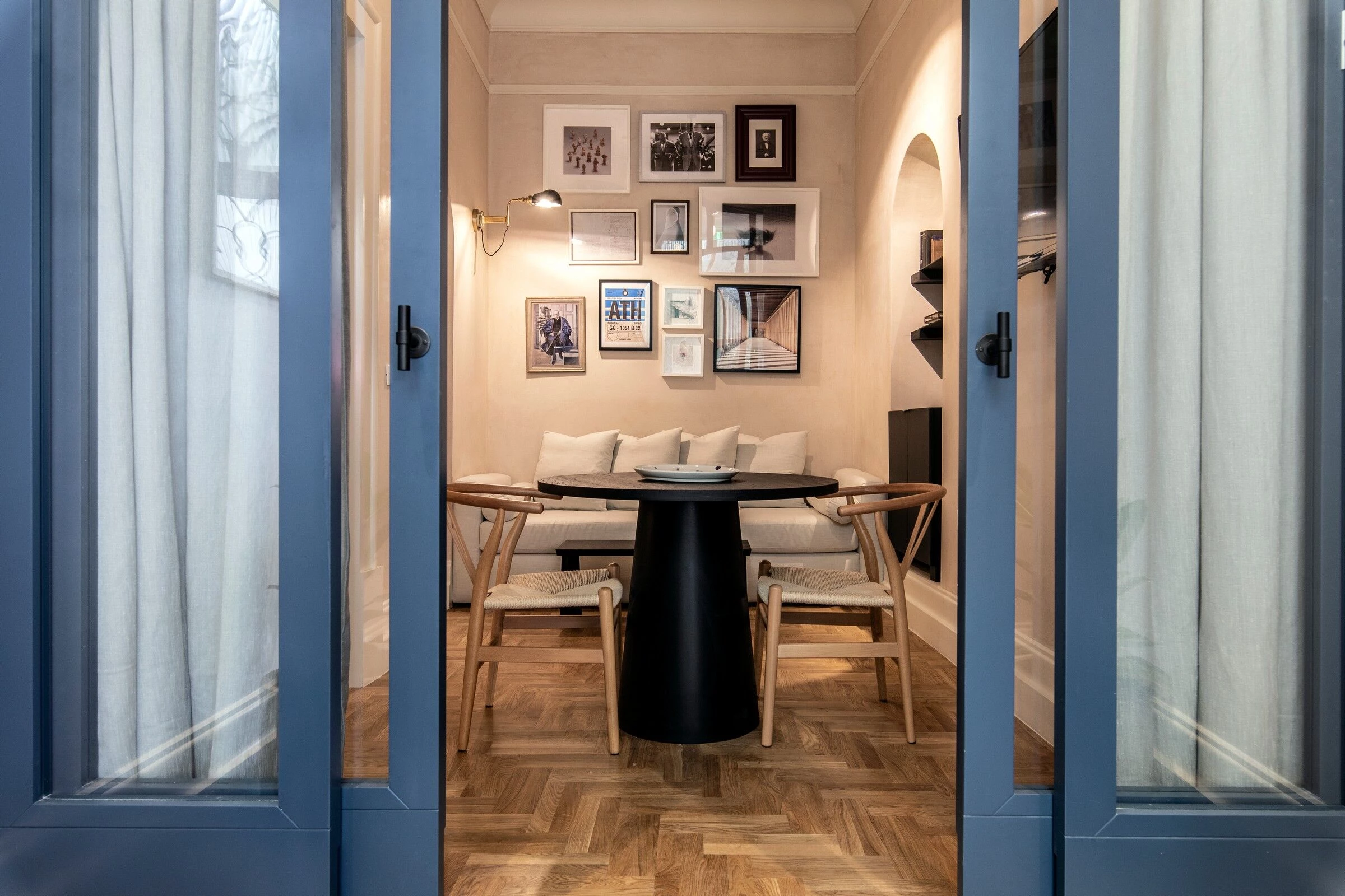 穿越时空的艺术酒店 · 希腊 Monsieur Didot丨希腊雅典丨BaBatchas Design Studio-23