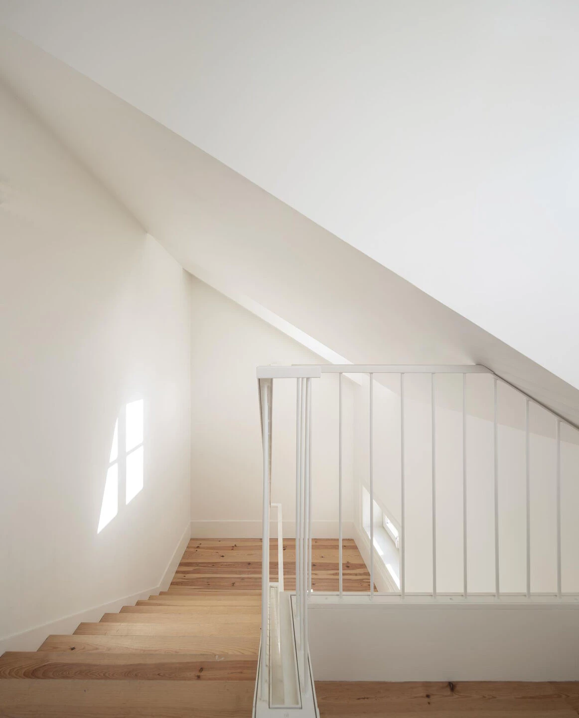 窗户的丨葡萄牙里斯本丨ATELIER CENTRAL Arquitectos-35