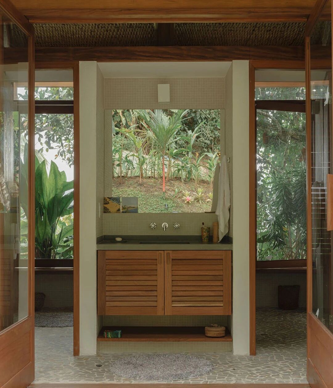 Praia da Figueira设计｜循日之迹,栖木而生住宅丨巴西里约热内卢丨Estúdio Lava-35