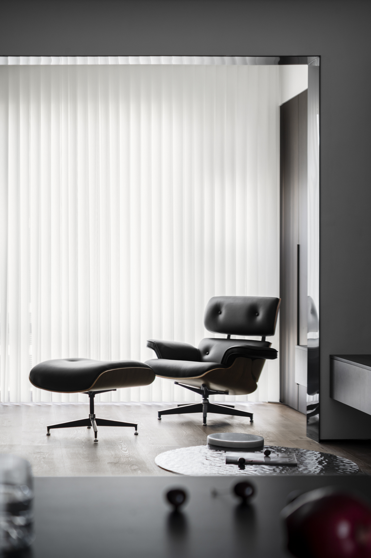 富有质感的暗调家居丨宏福樘-18