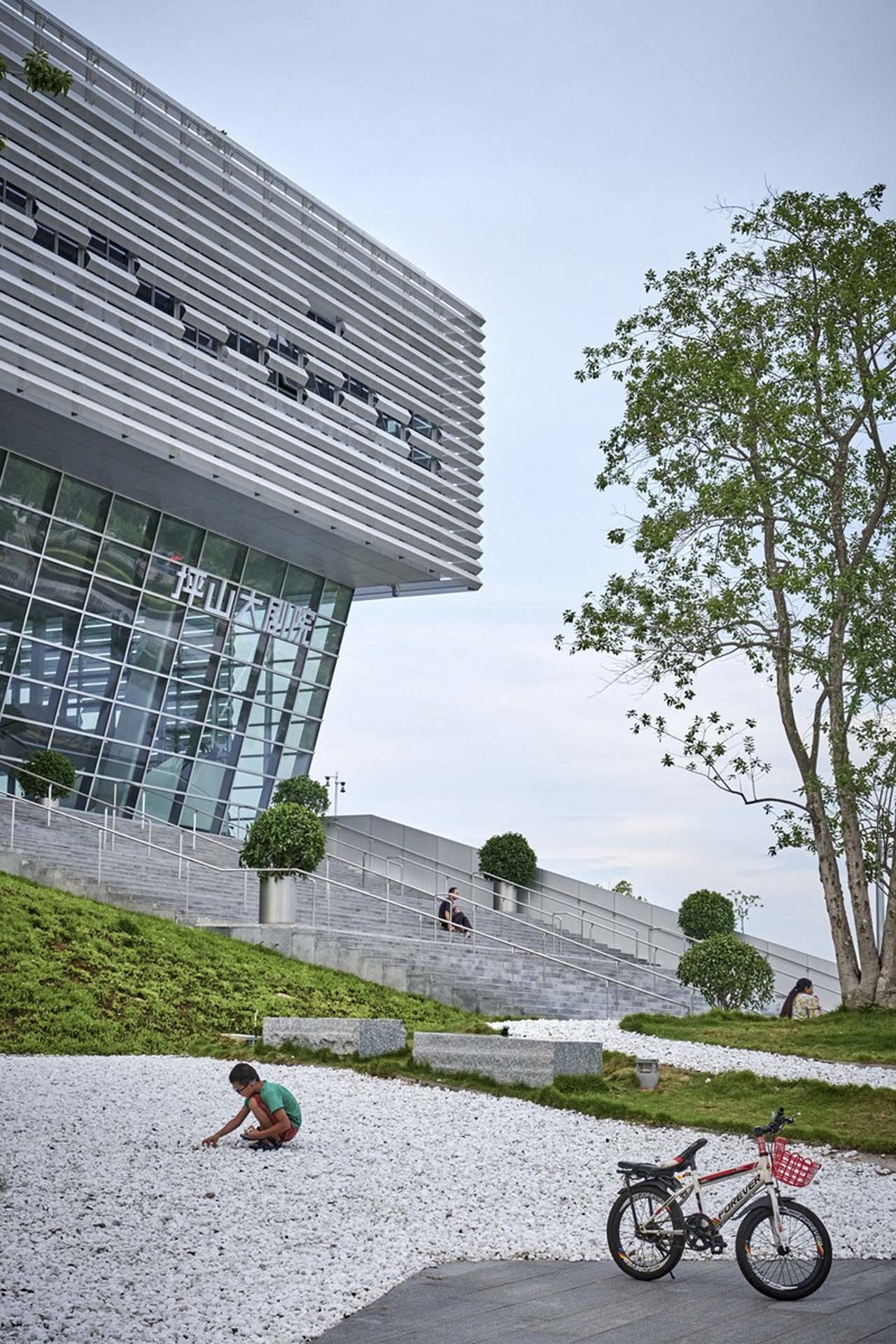 Pingshan Performing Arts Center / OPEN Architecture-45