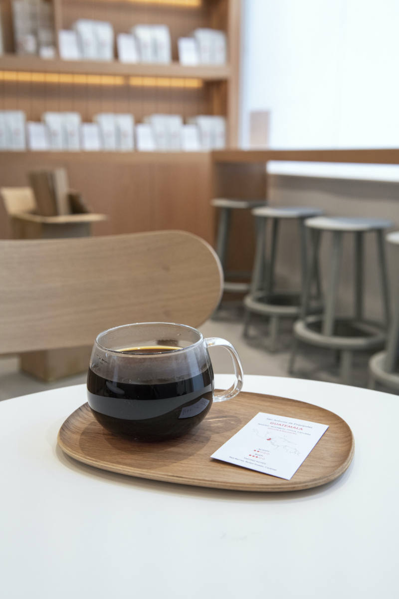 伦敦 Kiss the Hippo 咖啡馆 | 极简设计，原木温馨-12