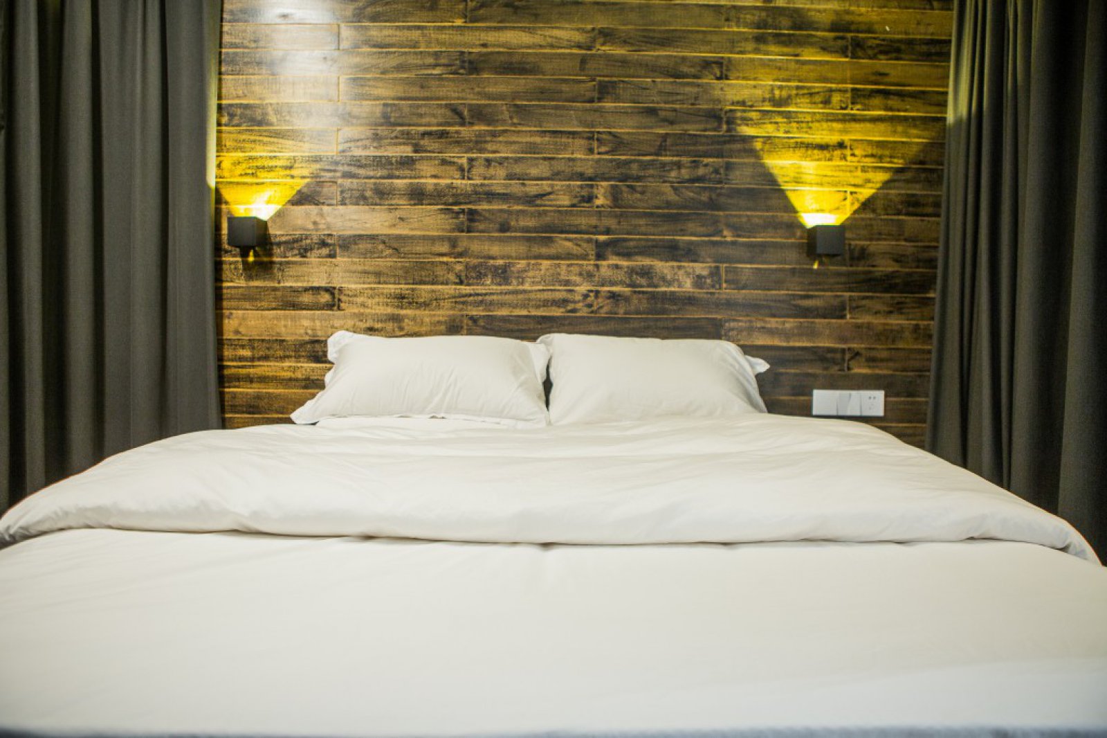 108㎡深圳鸿景翠峰住宅设计  深圳市名雕装饰设计-7