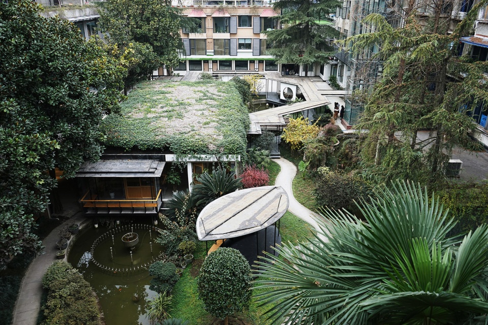 成都侠客岛花园岛庭院 · 回廊串联的公共空间-3