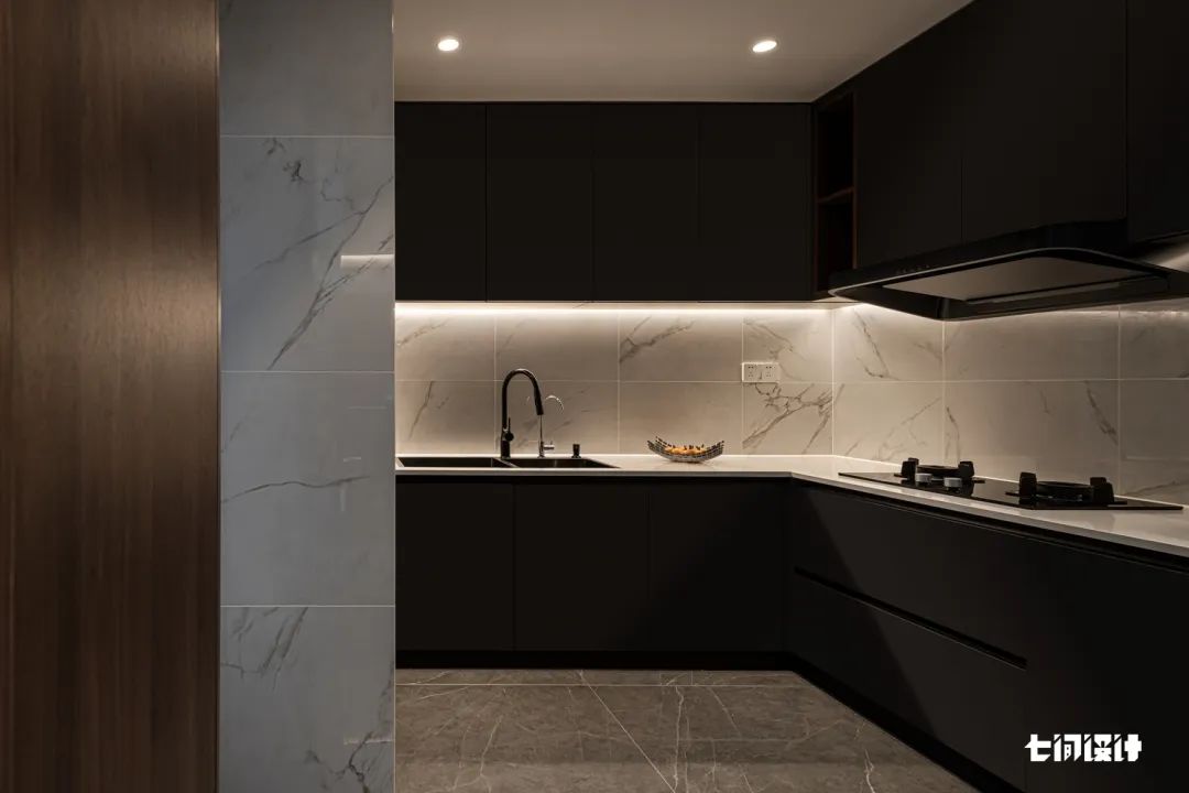 东湖畔的温馨之家 · 多场景设计的亲密空间丨七间设计(IDEAL DESIGN)-22