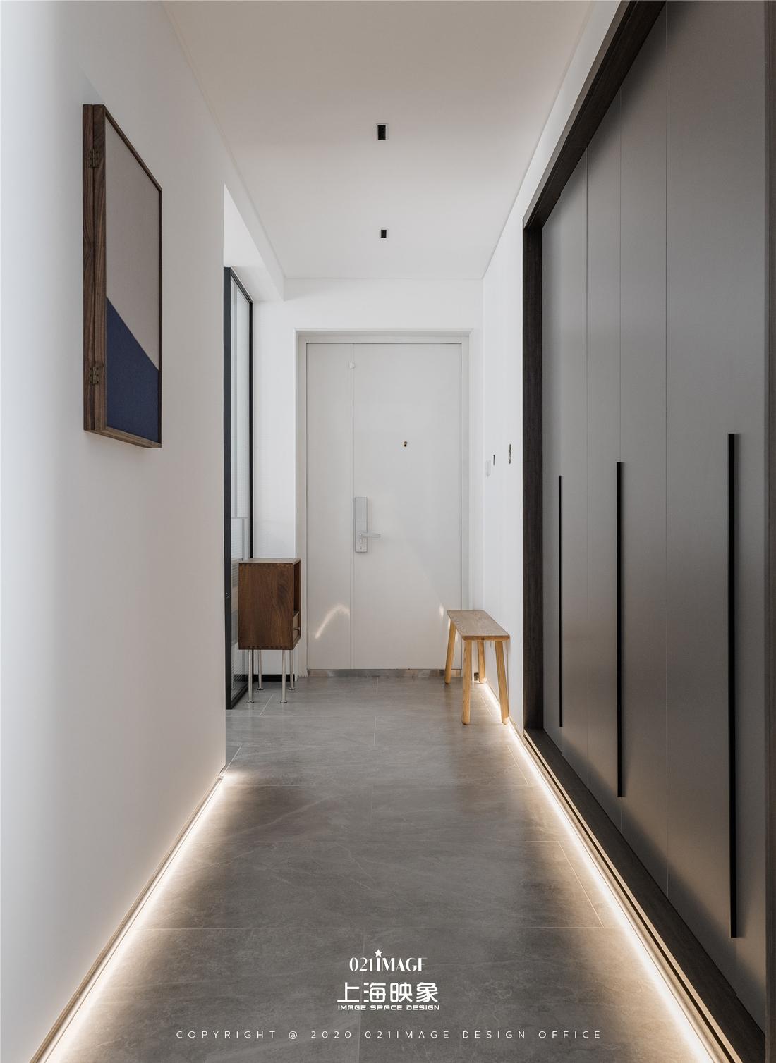 上海平层住宅设计,智能家居与空间利用的完美结合-2