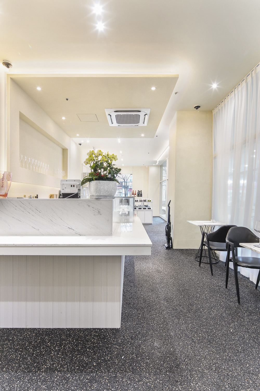 "白色调葡萄酒店设计，简约时尚"-16