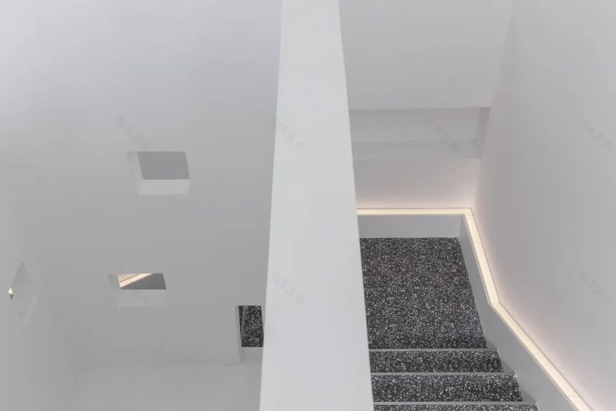 南京镜见律师博物馆 | 框序图书架的时空穿越之旅-40