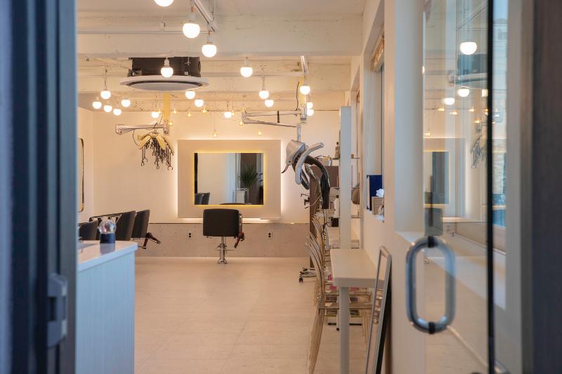 25 平美容院装修，白色调照明设计点睛之笔-14