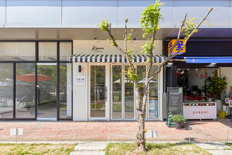 8 坪韩式家居风烘焙店 温馨空间设计-2