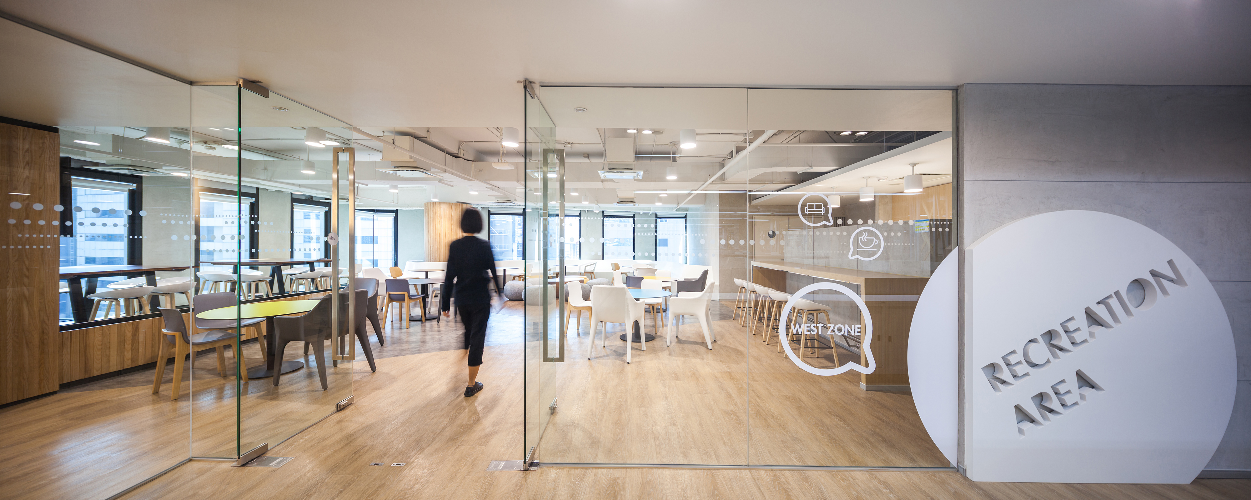 创新金融时代,KBTG 银行办公室的灵活空间革命-25