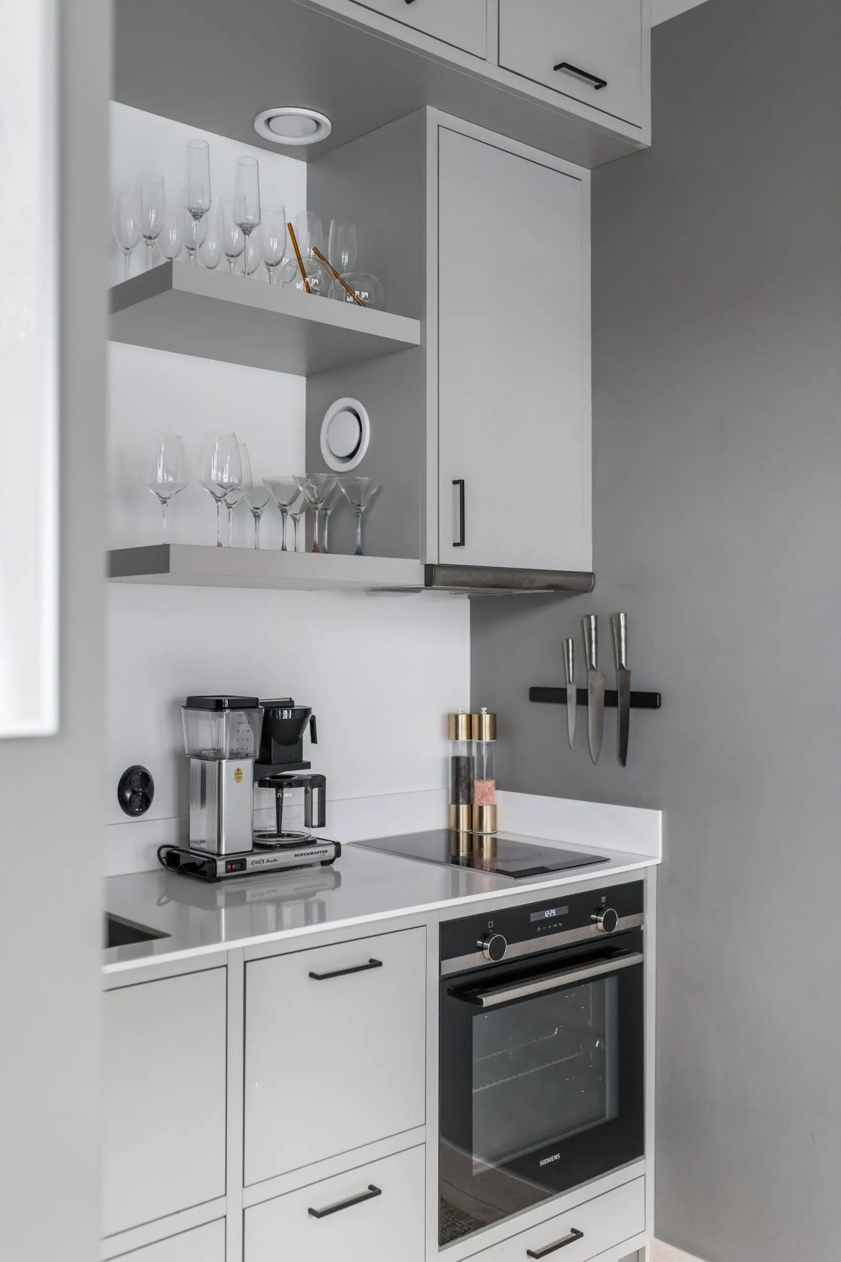 35m2 灰色调瑞典工作室公寓设计-4