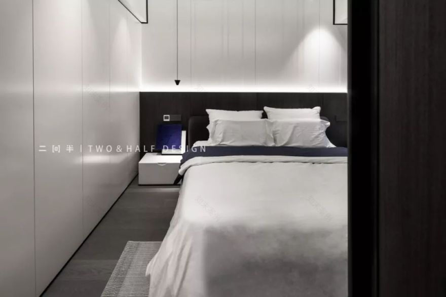 灰色调空间中的光影探索-26