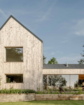 Gresford Architects clads low-carbon Oxfordshire bungalow in cedar wood