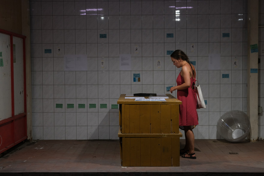 里耶卡25号警笛汤(注:由于SIREN SOUP不太明确确切含义,警笛汤可能不太符合实际情况,这里是按字面进行翻译,若有更多背景信息可使翻译更准确) 丨Mo Abdelbary等11人组成的SSS Crew-93