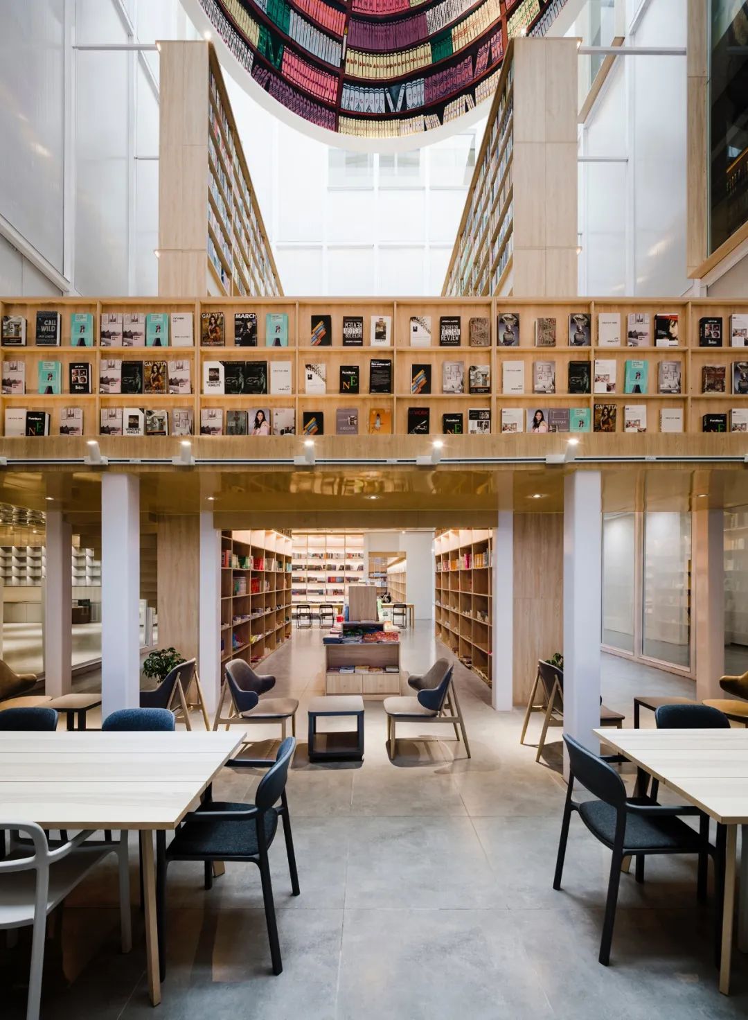 严旸建筑 × 美璟书店 | 中庭中的隐秘书店-85