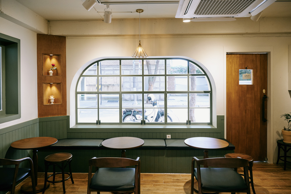 欧式家庭氛围的 15 坪咖啡厅设计-9