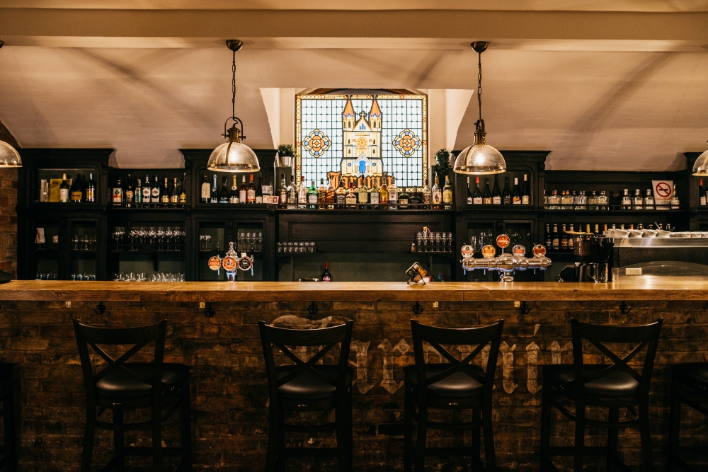 从地中海餐厅改造为经典酒馆-50