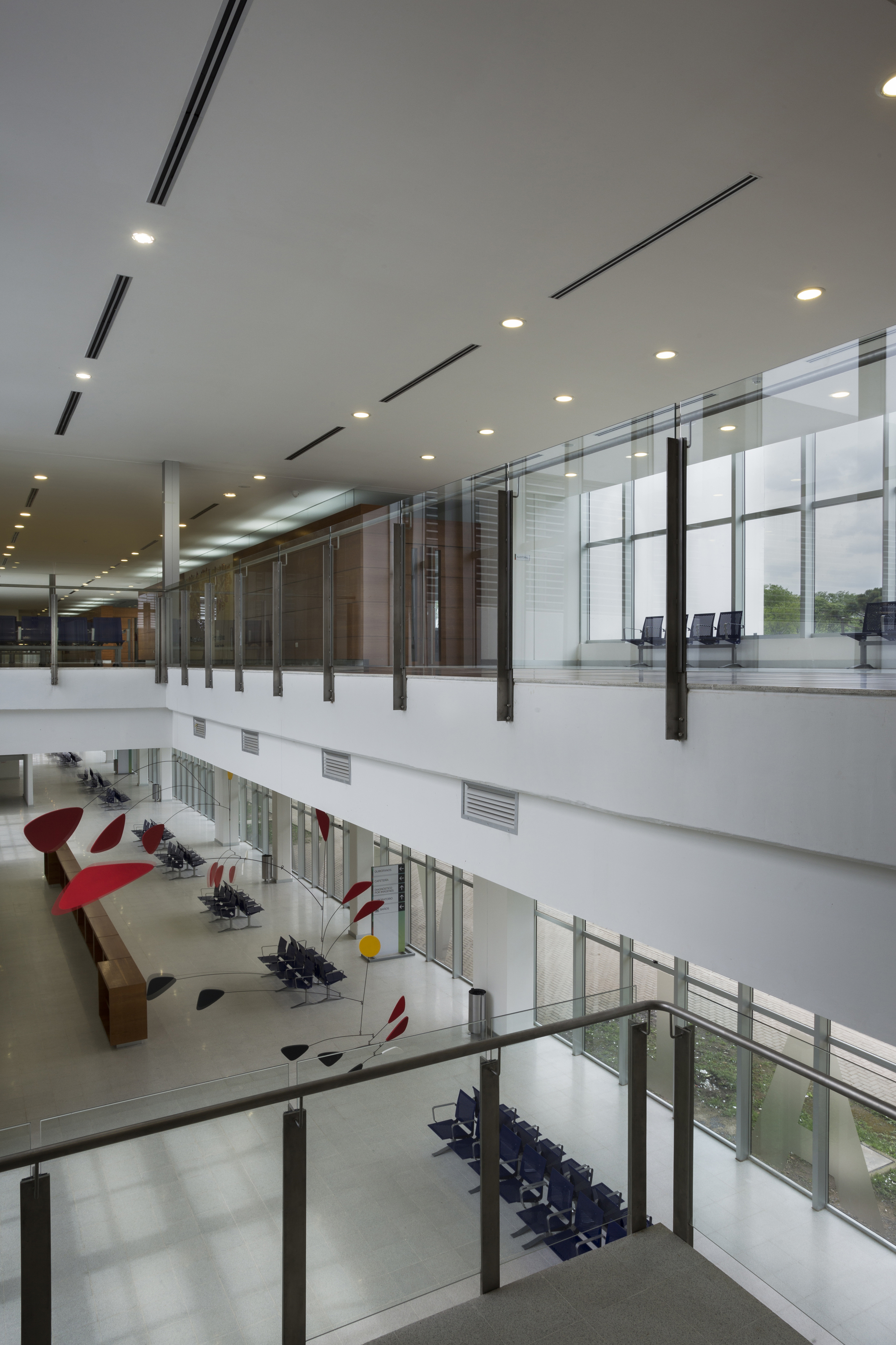 阿根廷“进化医院”设计,功能与技术的完美结合-7