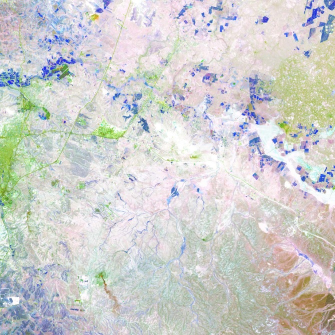 Blue Farmland可译为蓝色农田，但huaikuanchung不是一个常见的英文词汇或有公认含义的词语，不清楚其确切指的是什么，无法完成该部分的准确翻译 丨以色列-20