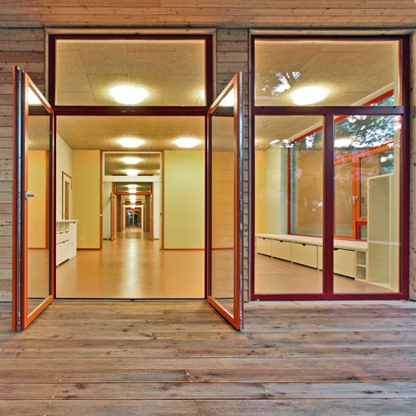 Forscherkindergarten Apfelbäumchen by Winkens Architekten  | Dezeen-6