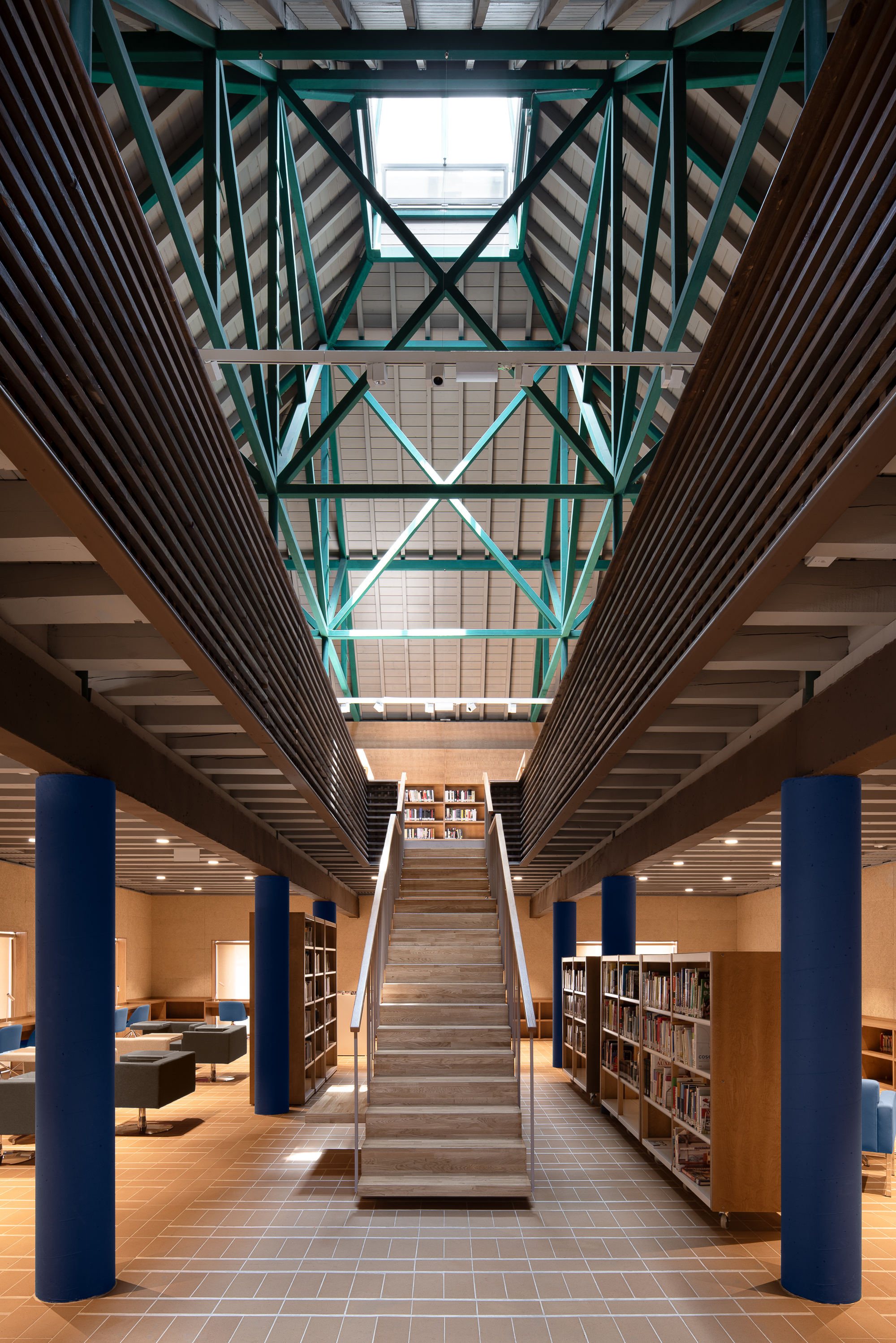 Municipal Library Caja de Cultura in Torrelodones / Gabriel Gallegos Borges-33