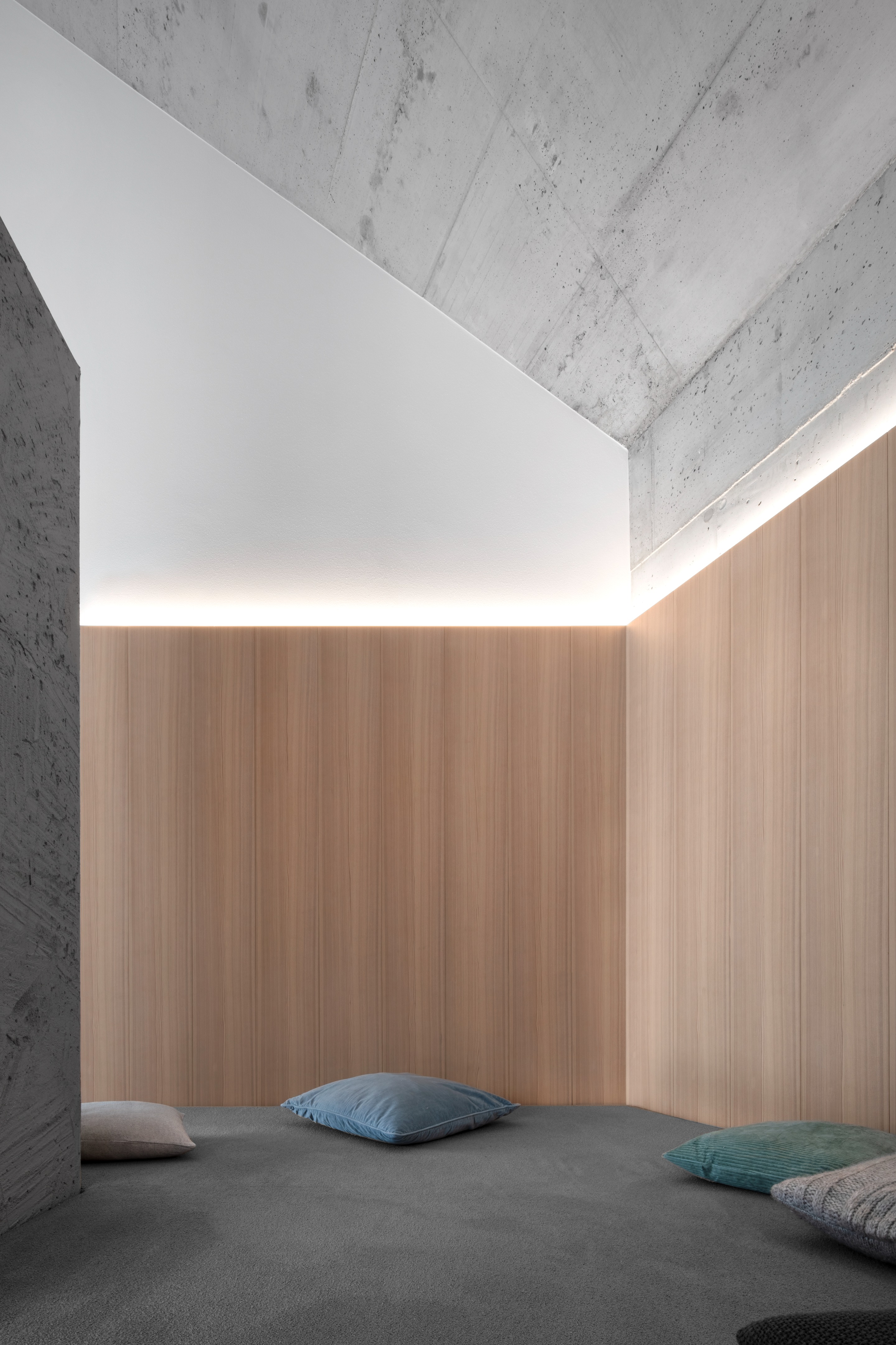 意大利瓦尔斯山谷住宅设计丨Andreas Gruber Architects-15