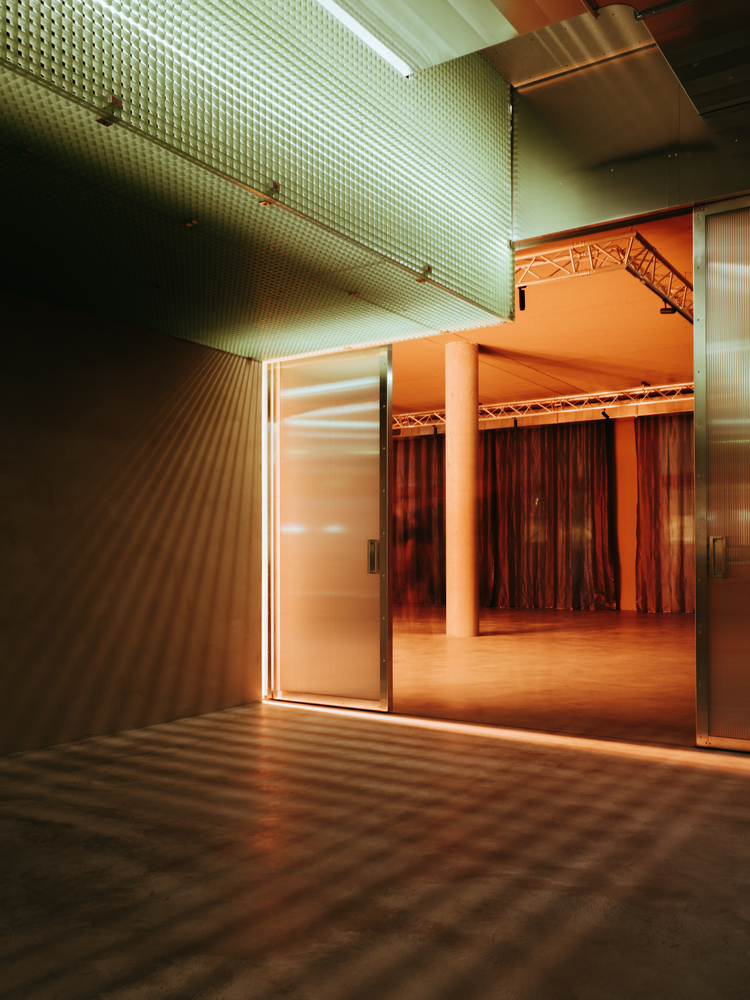 多功能校园食堂 LES丨RHO 工作室-9