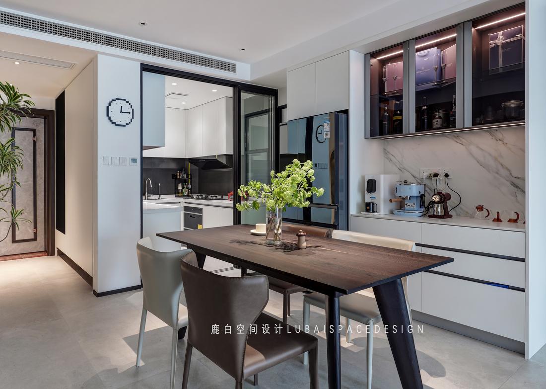 黑白灰极简系住宅-14