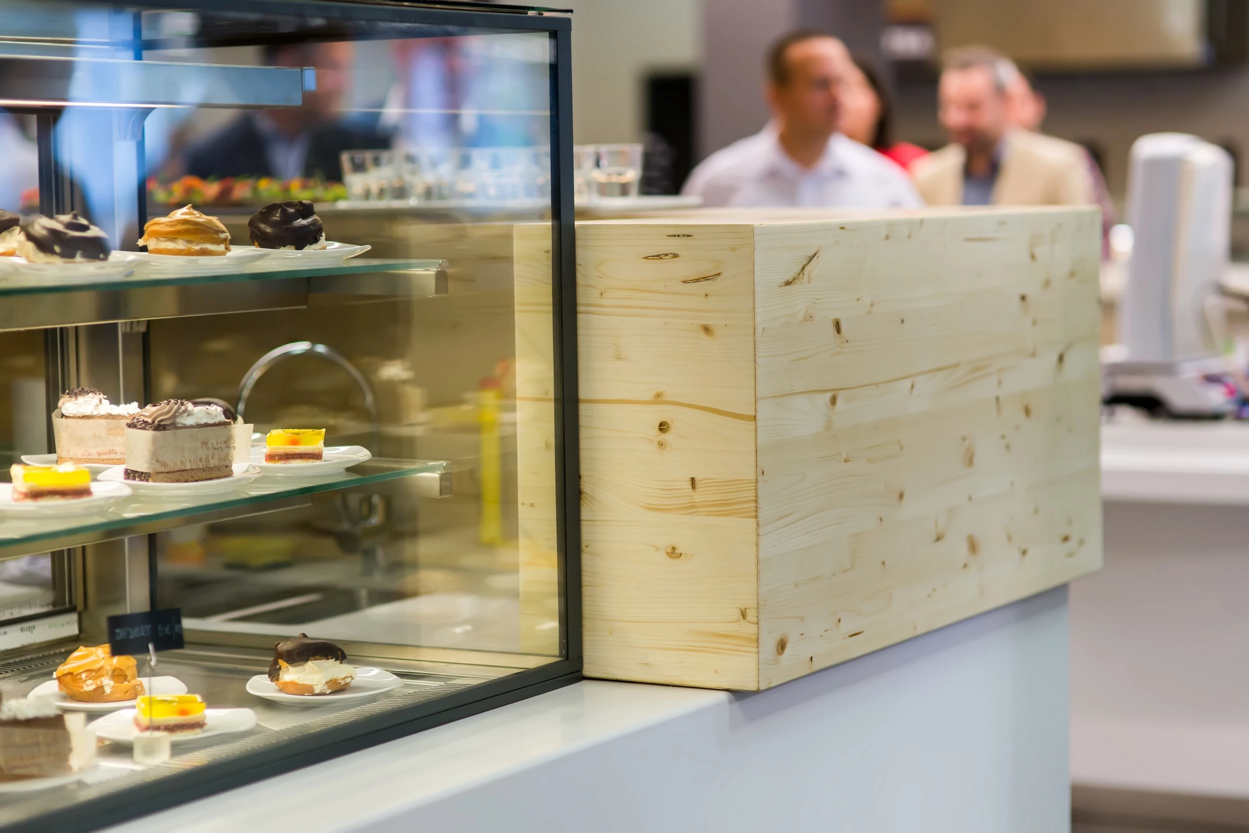 布拉迪斯拉发戴尔公司的 EUREST 员工餐厅-14