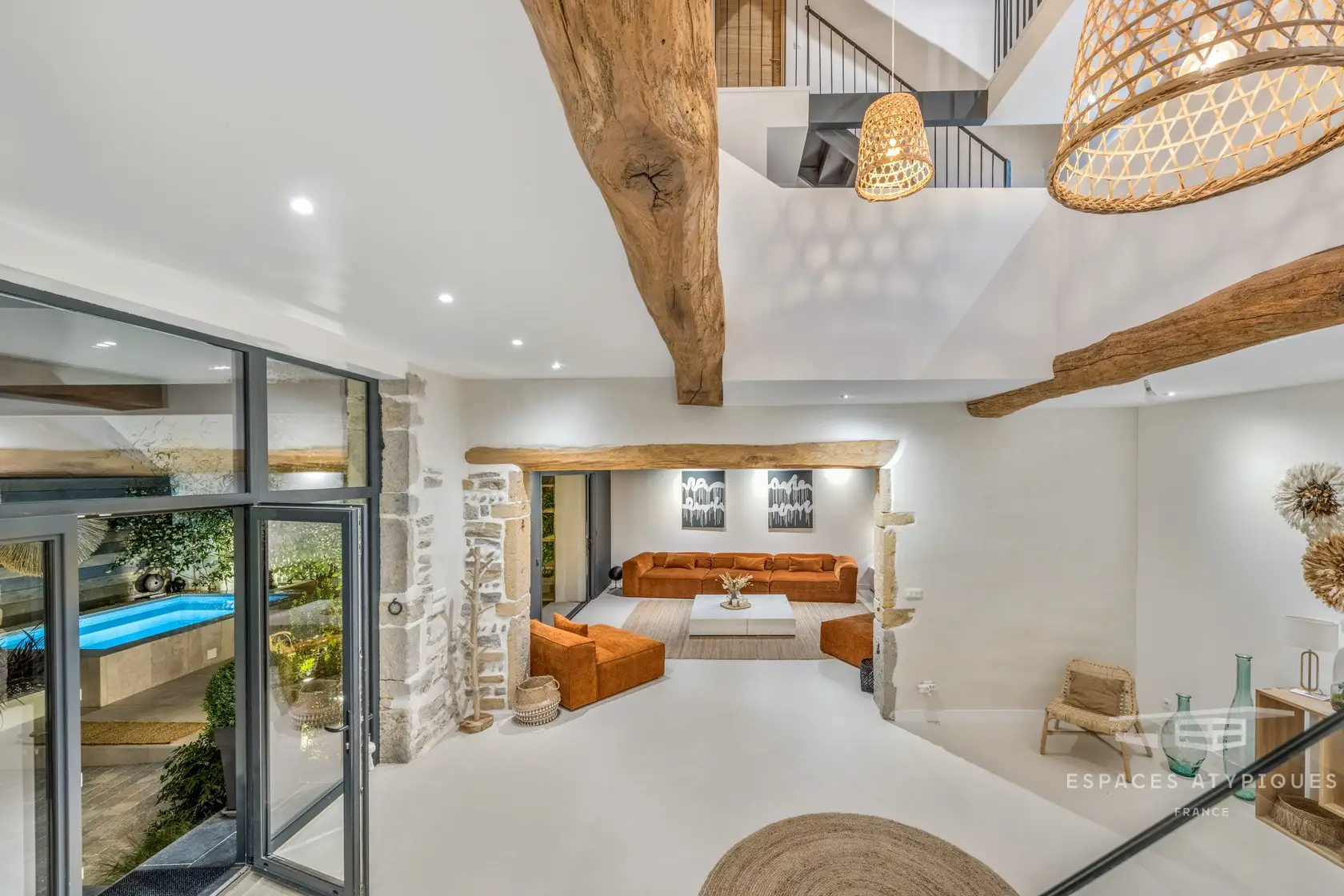 现代风农场别墅 | 传统与创新的完美融合-5