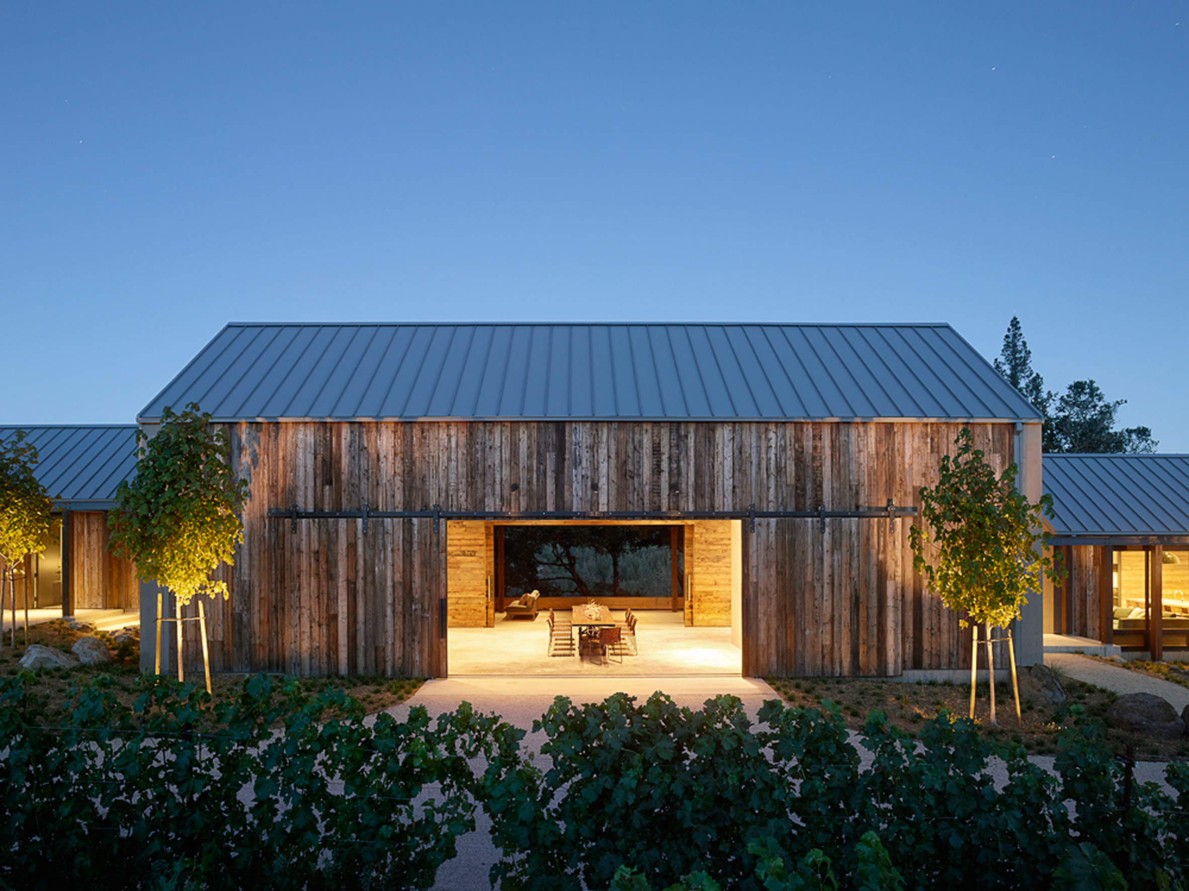 Field Architecture designs gabled house overlooking California vineyard-27
